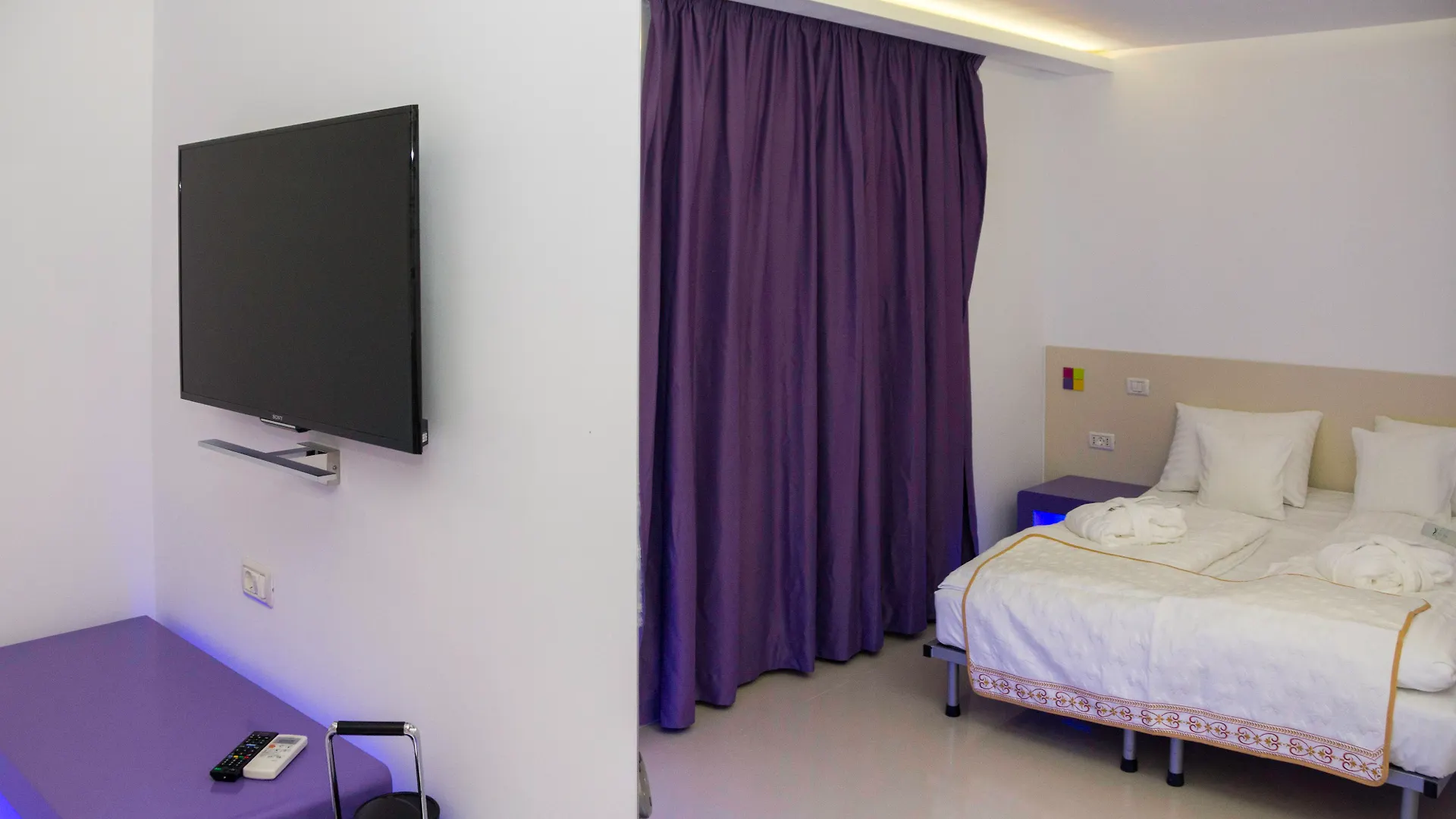 Hotel Christina Plus Boekarest