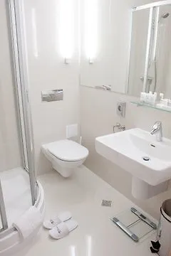 Hotel Christina Plus 4*, Bucharest